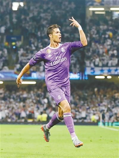 涯使她成为 涯使她成为